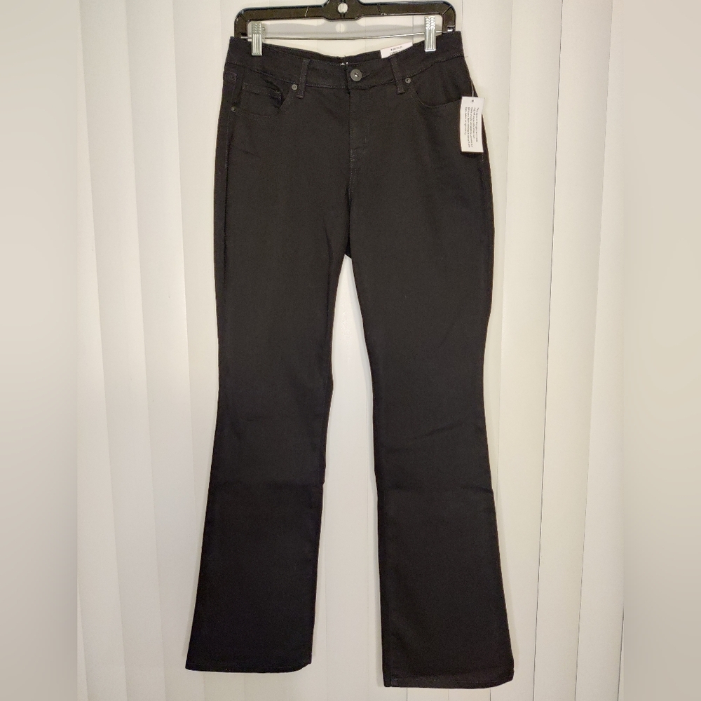 NWT Style&co Black curvy bootcut jeans size 6